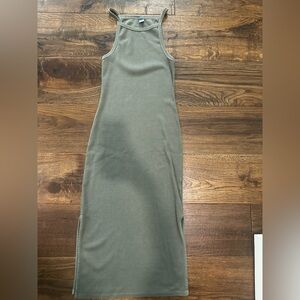 Old Navy Sleeveless Midi Dress in Gray